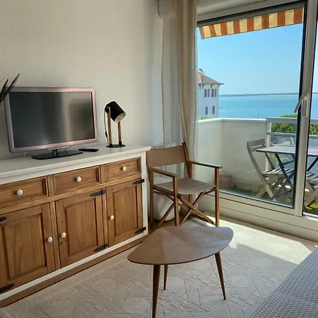 A146 2 Pieces Luminuex Vue Parking Moulleau