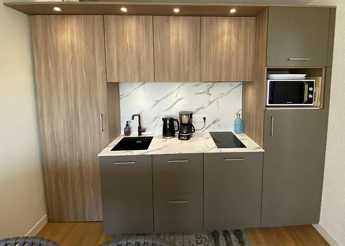 A146 2 Pieces Luminuex Vue Parking Moulleau *